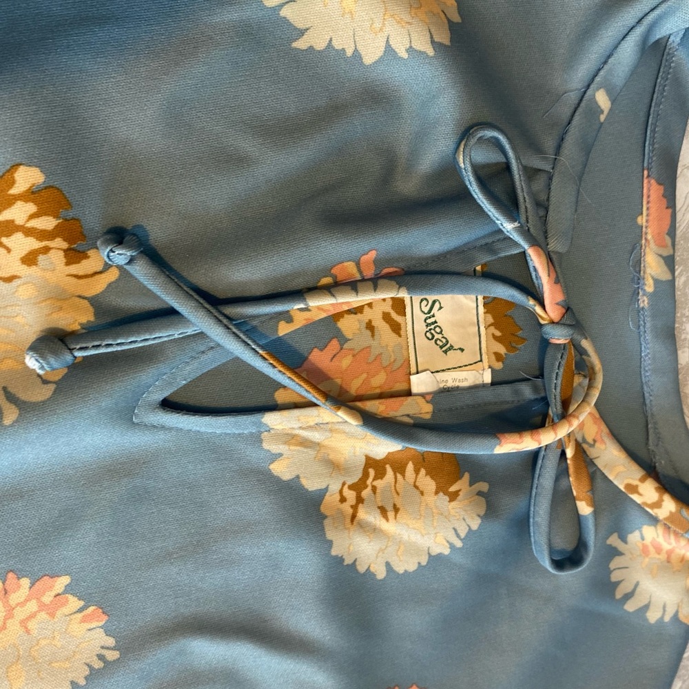 Vintage powder blue pine cone print dress in excellent condition. - Picture 4 of 11